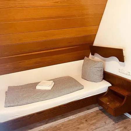 Гостьовий будинок Gaestehaus Goldenes Lamm 3*